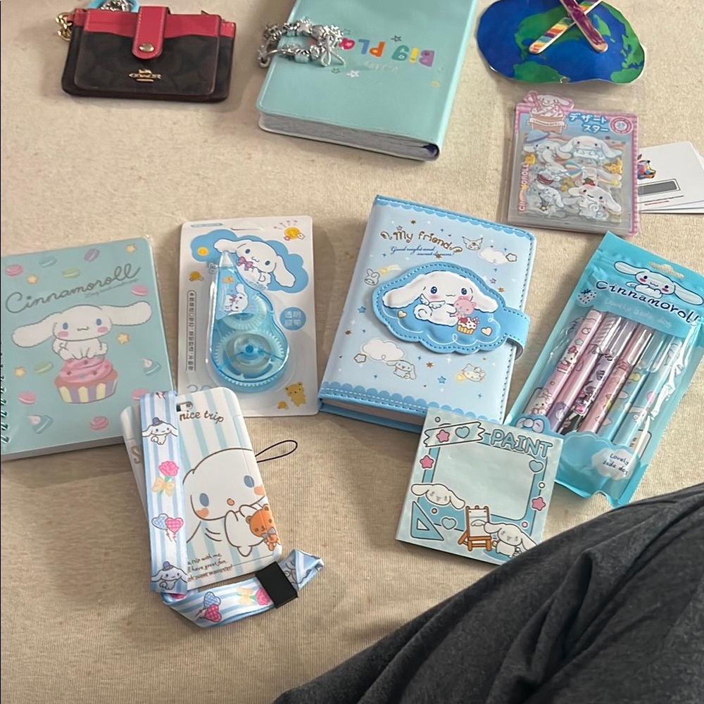 Sanrio school bundle (cinnamon roll)